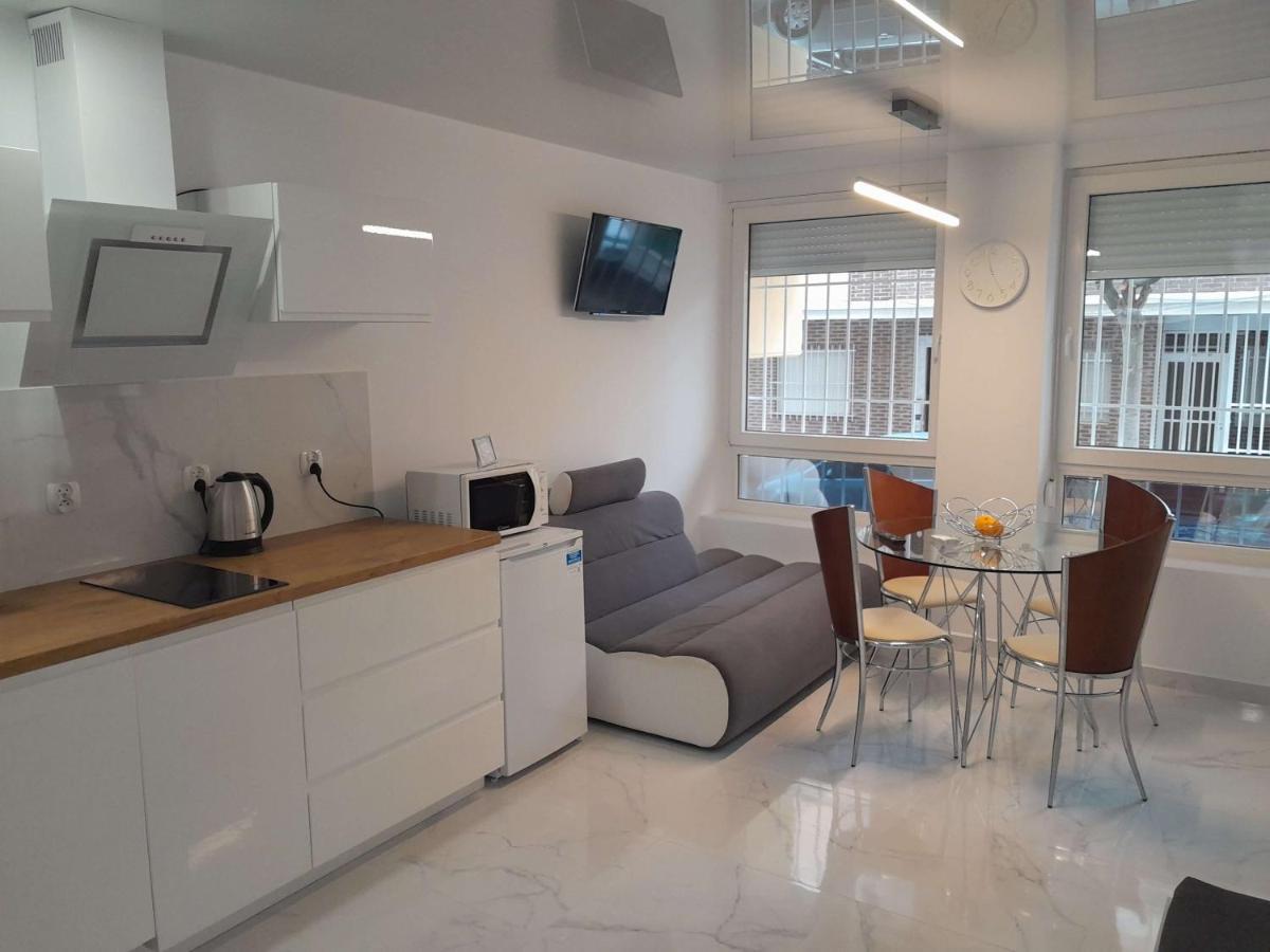 Апартаменти Stylowy Apartament Harmonia Playa Del Cura, Hiszpania Торрев'єха Екстер'єр фото