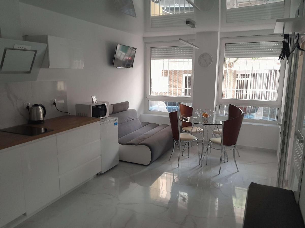 Апартаменти Stylowy Apartament Harmonia Playa Del Cura, Hiszpania Торрев'єха Екстер'єр фото
