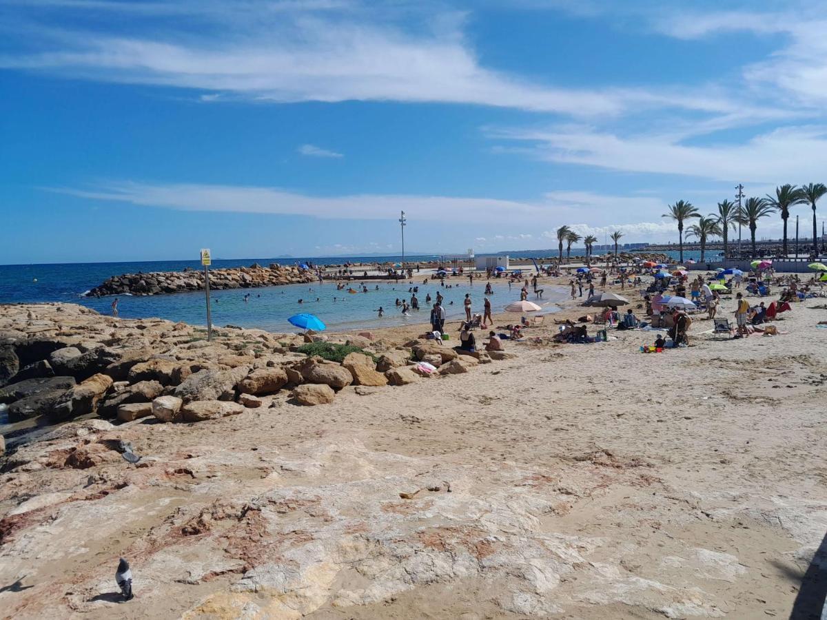 Апартаменти Stylowy Apartament Harmonia Playa Del Cura, Hiszpania Торрев'єха Екстер'єр фото