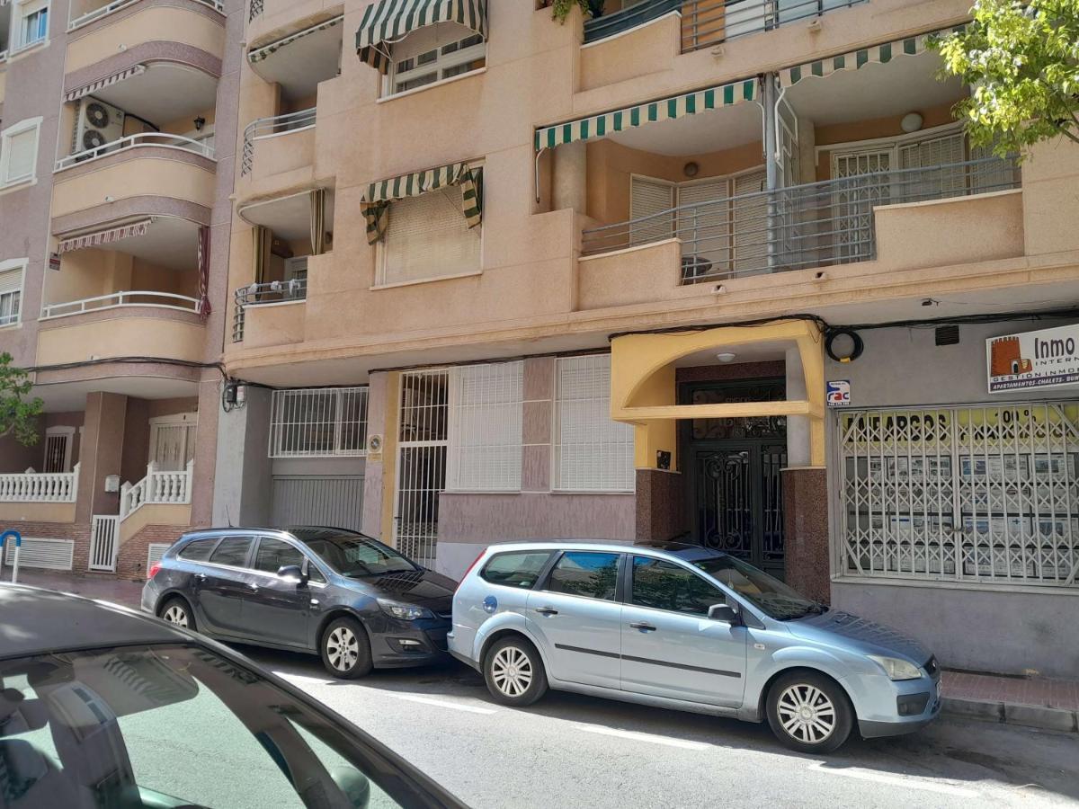 Апартаменти Stylowy Apartament Harmonia Playa Del Cura, Hiszpania Торрев'єха Екстер'єр фото