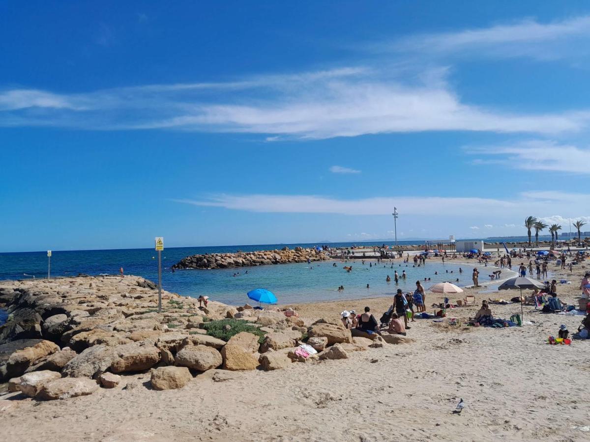 Апартаменти Stylowy Apartament Harmonia Playa Del Cura, Hiszpania Торрев'єха Екстер'єр фото
