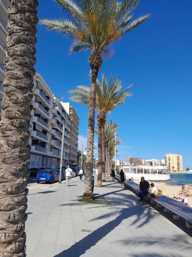 Апартаменти Stylowy Apartament Harmonia Playa Del Cura, Hiszpania Торрев'єха Екстер'єр фото