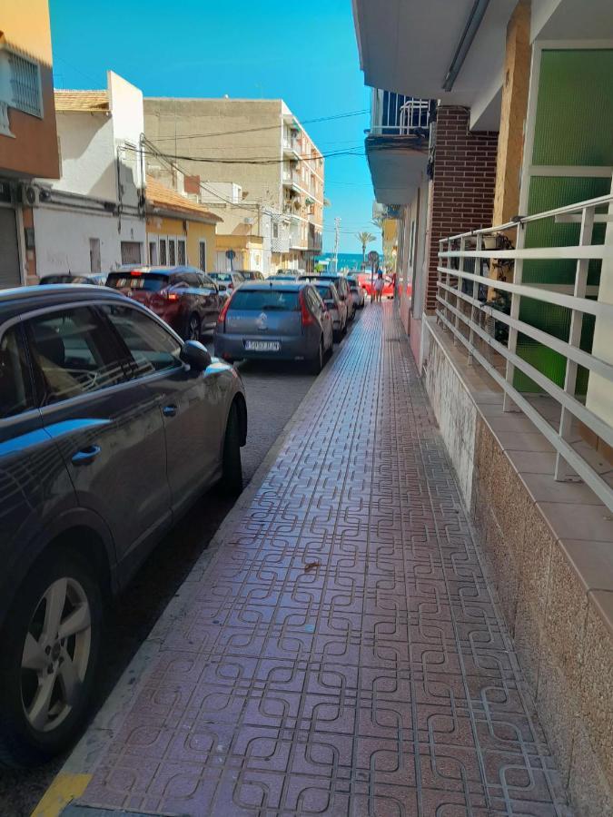 Апартаменти Stylowy Apartament Harmonia Playa Del Cura, Hiszpania Торрев'єха Екстер'єр фото
