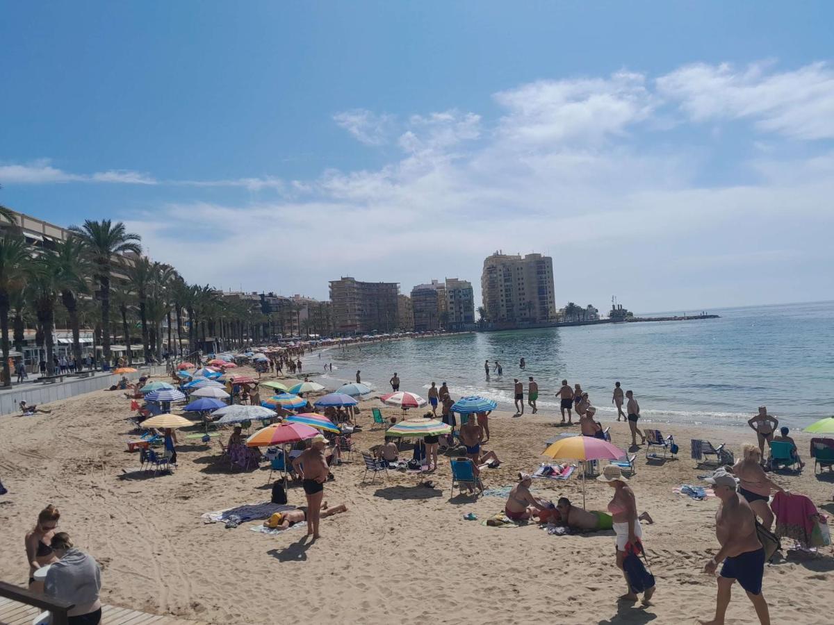 Апартаменти Stylowy Apartament Harmonia Playa Del Cura, Hiszpania Торрев'єха Екстер'єр фото